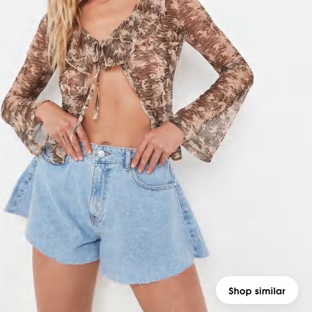 missguided lightwash flare denim shorts